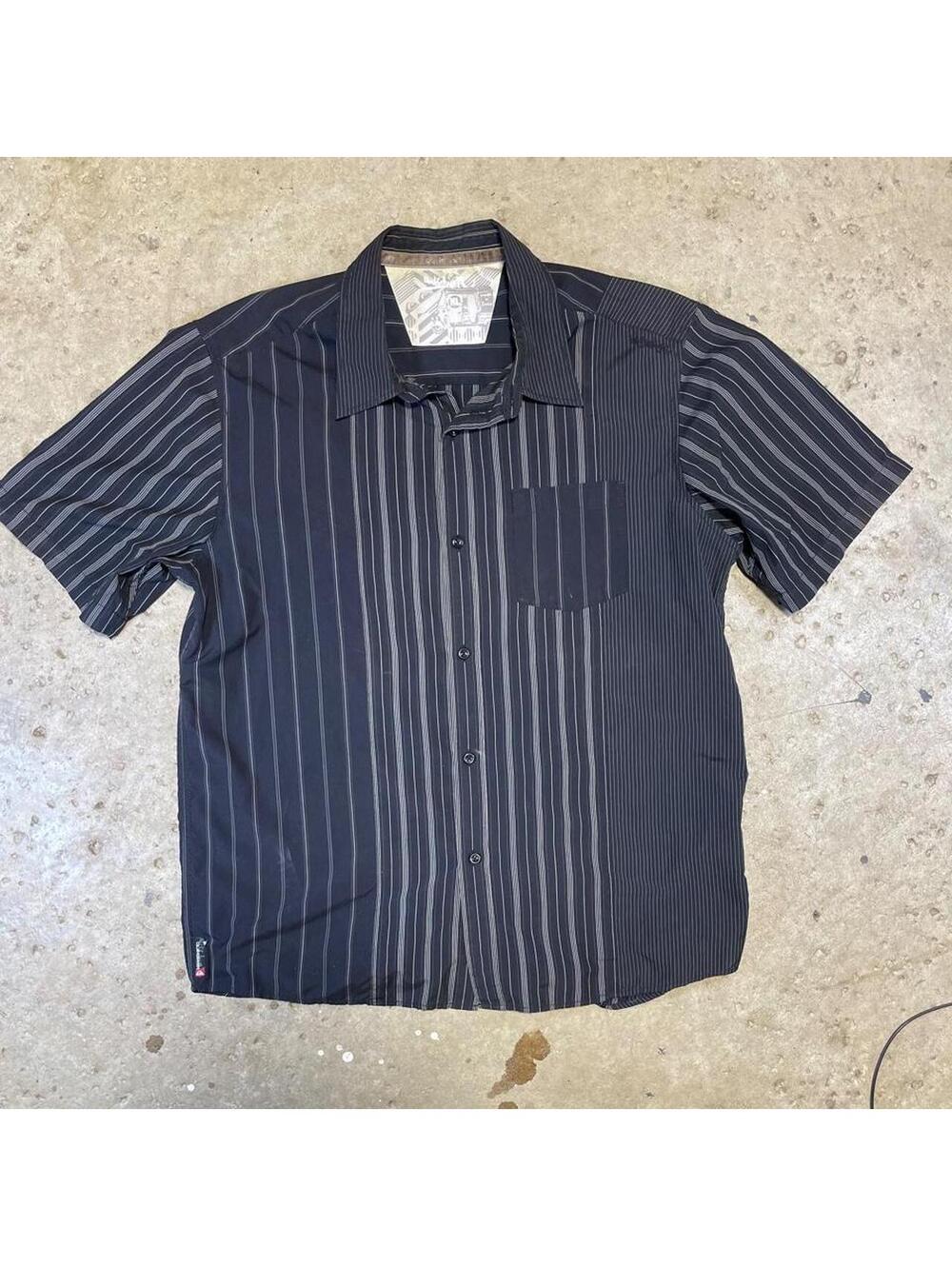 🌴 Vintage Quiksilver Striped Button-Up Shirt 🌴